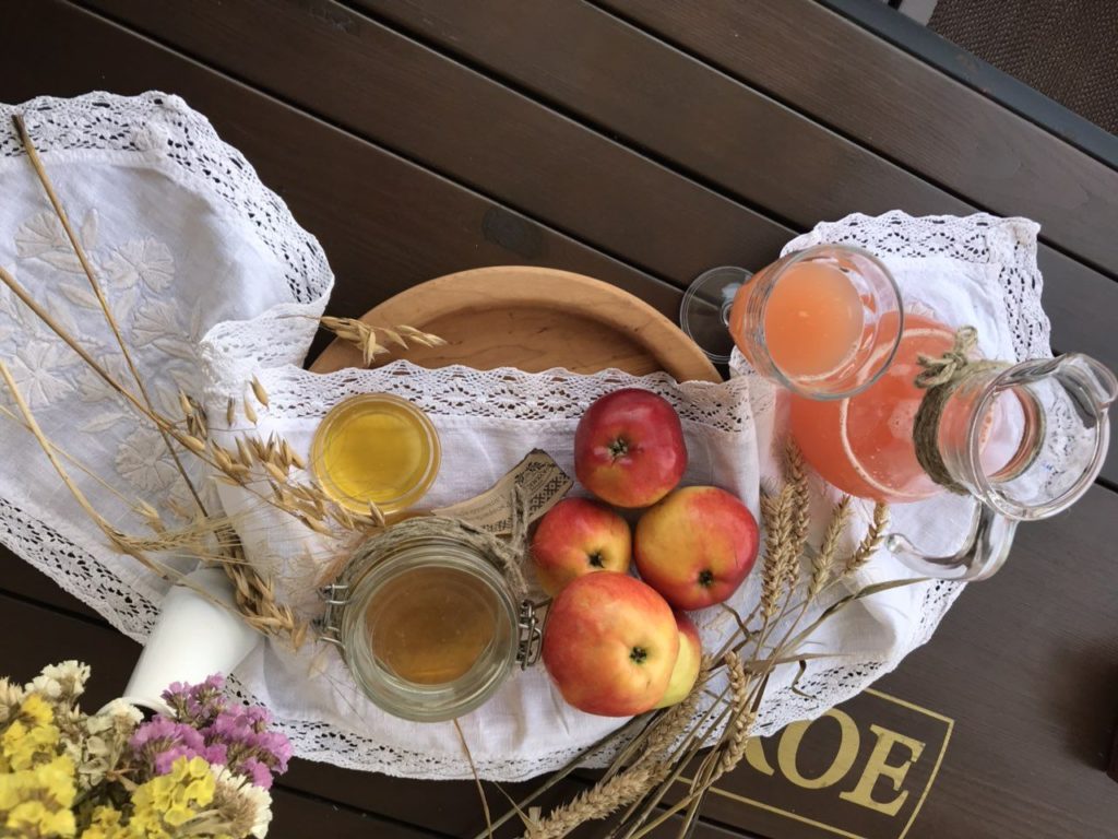 Еврейский «акцент» в «Кухмистре