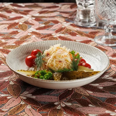 Ассорти фирменных соленей-маринадов «Белорусский погребок» в домашнем стиле от Ресторана «Кухмистр»