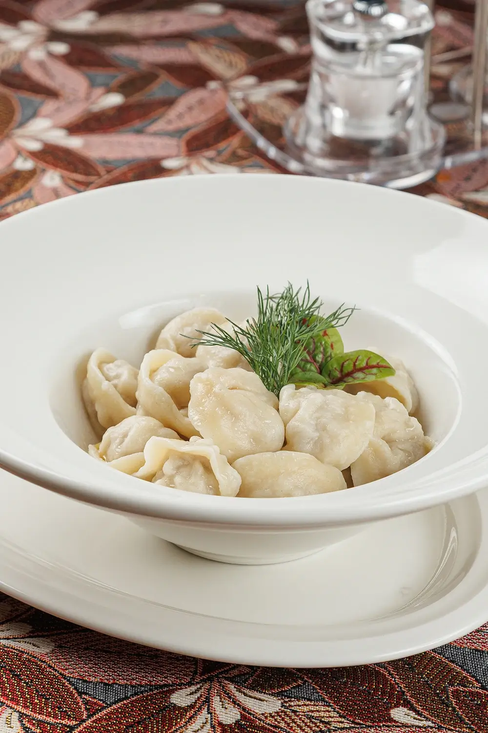 Домашние колдуны (пельмени) со свининой от Ресторана «Кухмистр» Домашние колдуны (пельмени) со свининой от Ресторана «Кухмистр»