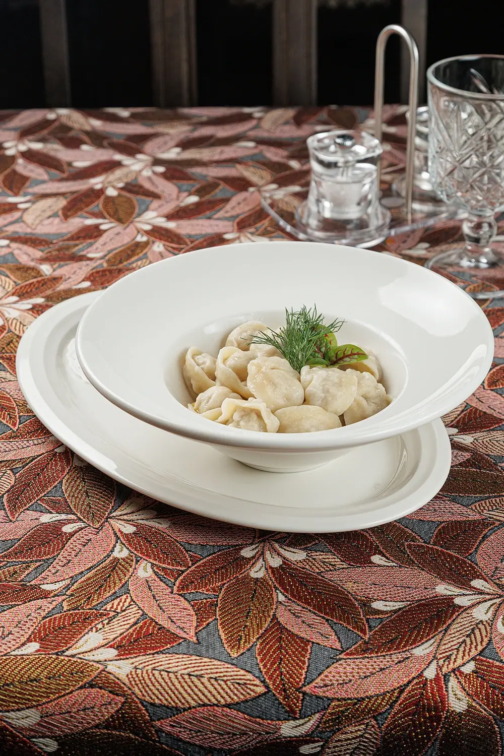 Домашние колдуны (пельмени) со свининой от Ресторана «Кухмистр» Домашние колдуны (пельмени) со свининой от Ресторана «Кухмистр»