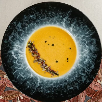 Белорусская «Гарбузянка» – нежный и слегка пряный крем-суп из тыквы от Ресторана «Кухмистр»
