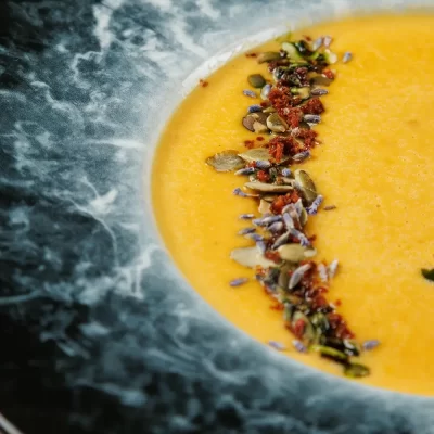 Белорусская «Гарбузянка» – нежный и слегка пряный крем-суп из тыквы от Ресторана «Кухмистр»