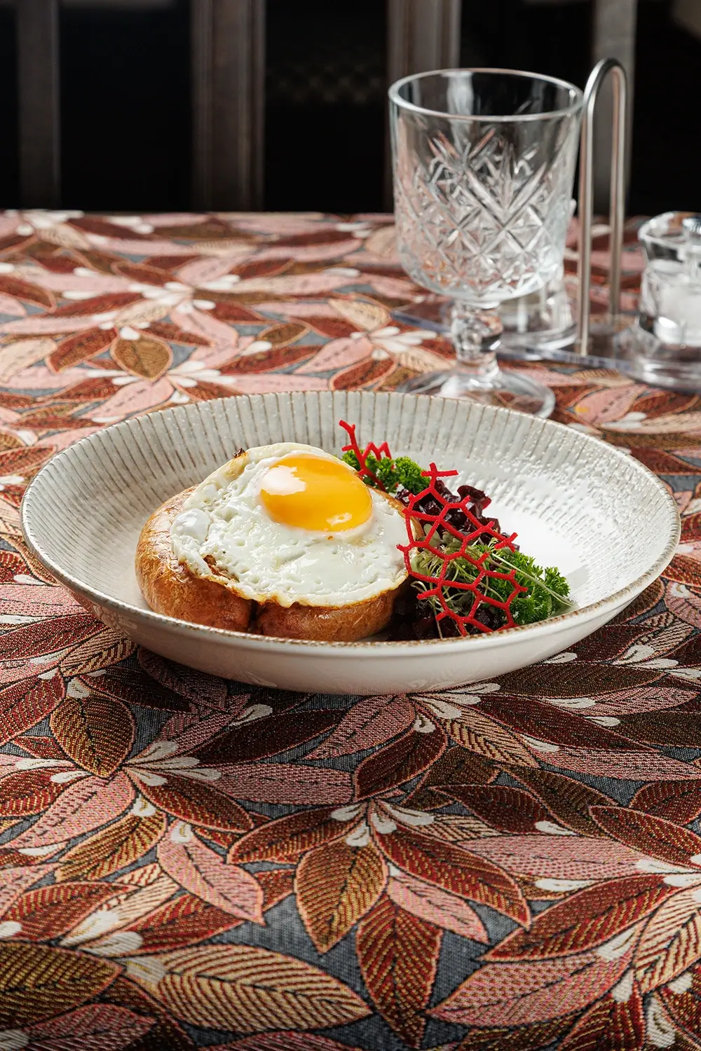 Картофельная колбаса (белорусская «Бульбяная кішка») из тёртого картофеля со шкварками и жареными грибами от Ресторана «Кухмистр» Картофельная колбаса (белорусская «Бульбяная кішка») из тёртого картофеля со шкварками и жареными грибами от Ресторана «Кухмистр»