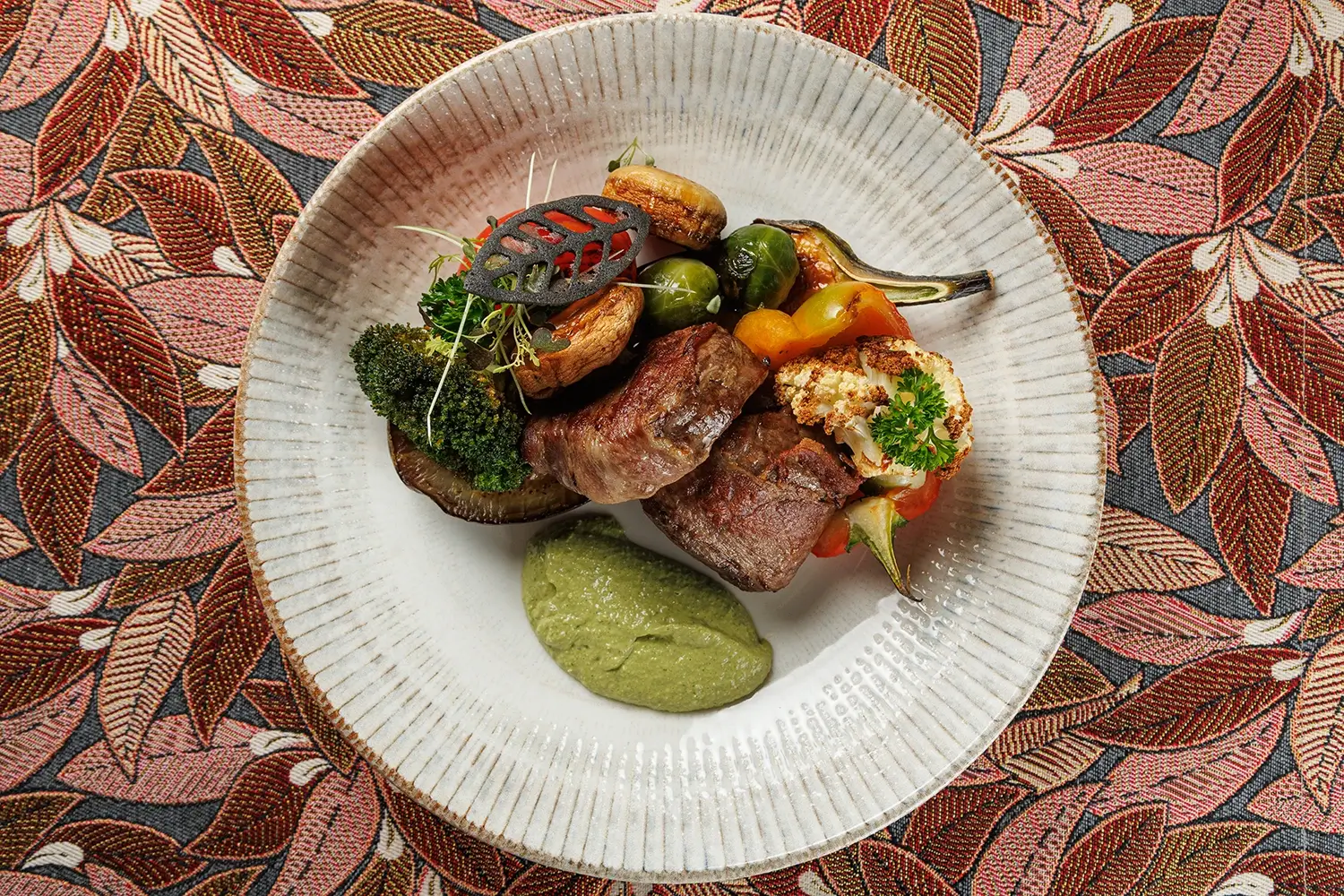 Медальоны из говядины «Ружанские» от Ресторана «Кухмистр» Медальоны из говядины «Ружанские» от Ресторана «Кухмистр»