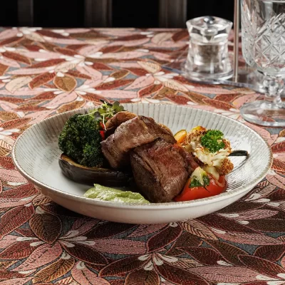 Медальоны из говядины «Ружанские» от Ресторана «Кухмистр»