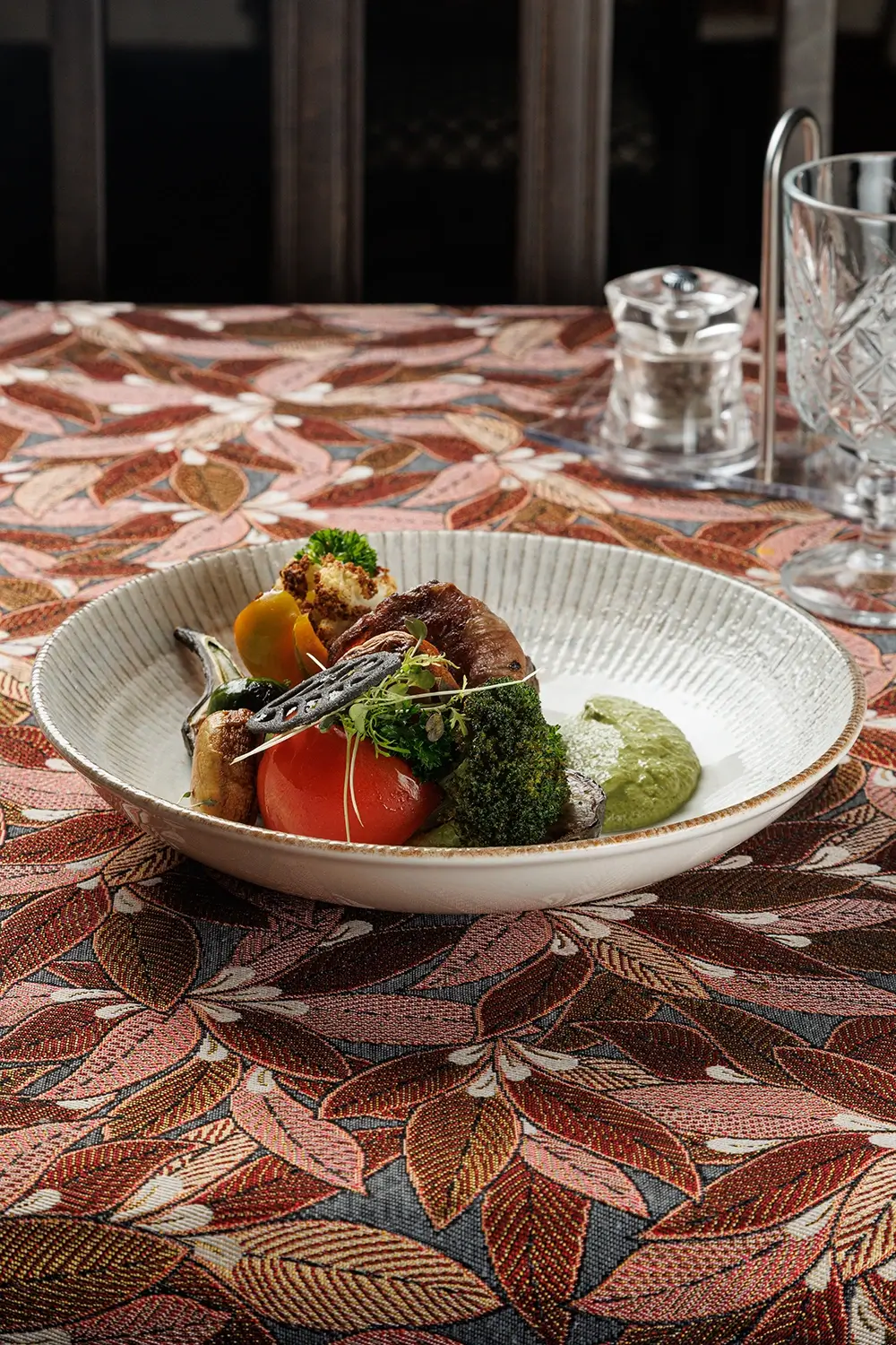 Медальоны из говядины «Ружанские» от Ресторана «Кухмистр» Медальоны из говядины «Ружанские» от Ресторана «Кухмистр»