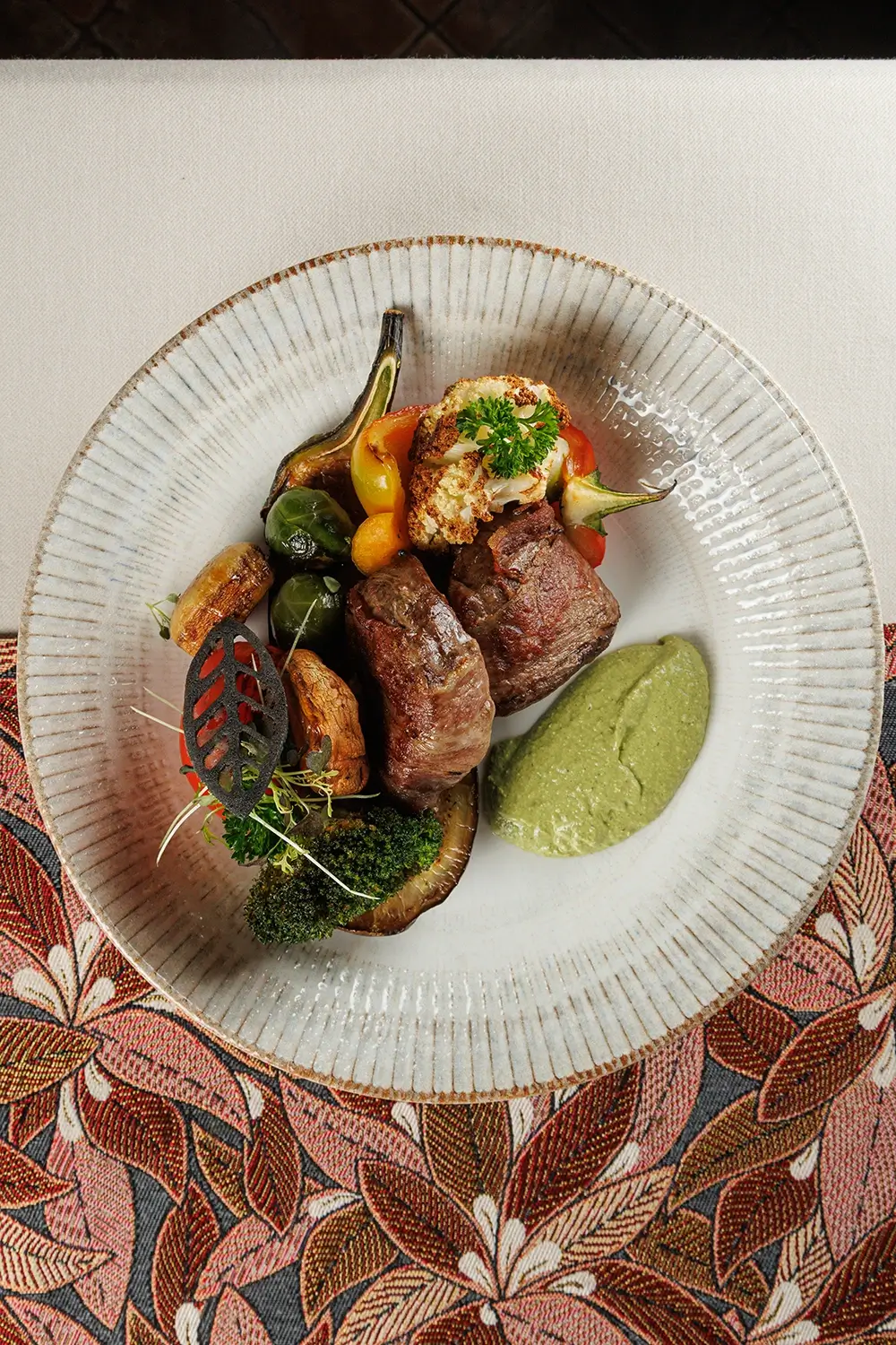 Медальоны из говядины «Ружанские» от Ресторана «Кухмистр» Медальоны из говядины «Ружанские» от Ресторана «Кухмистр»