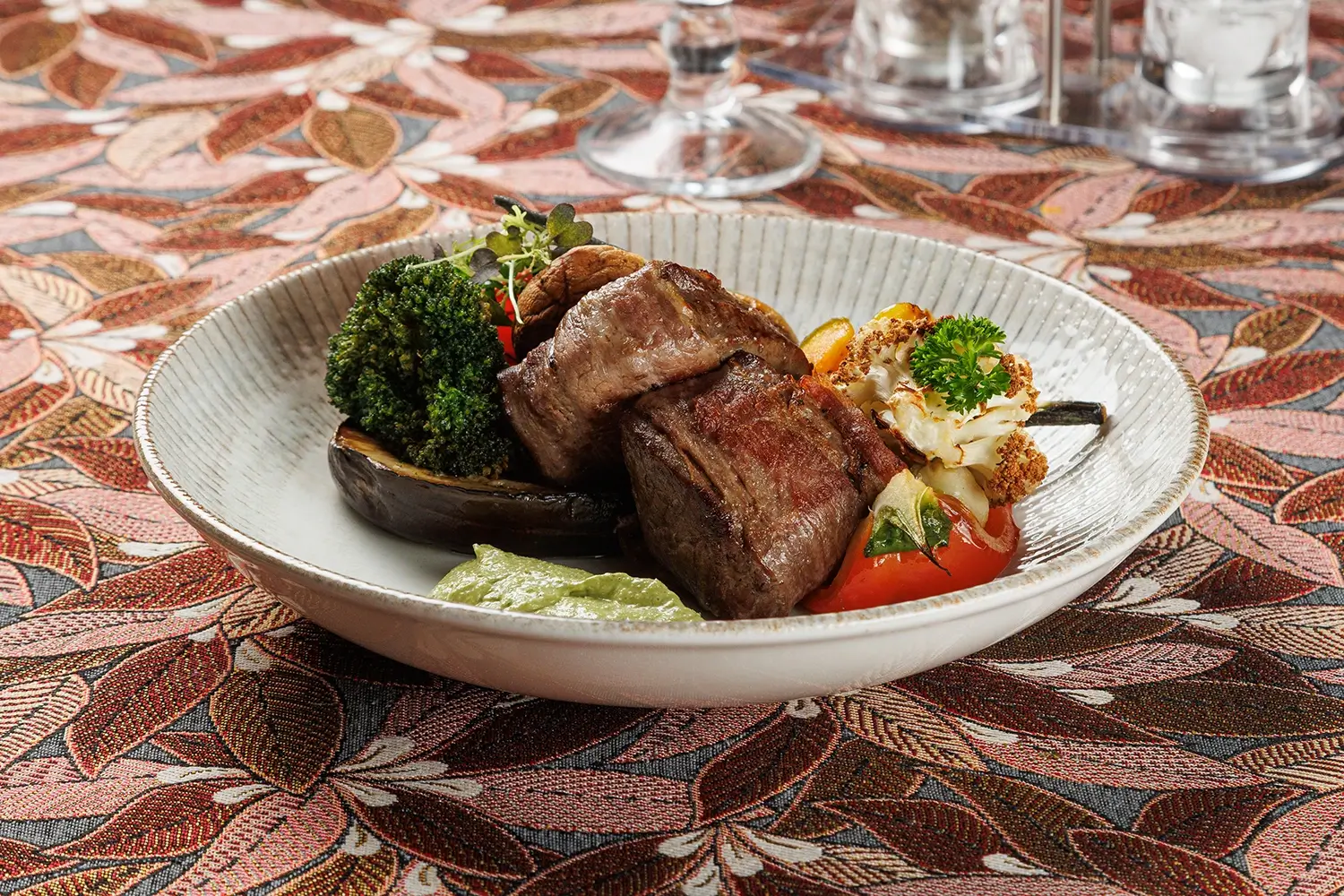 Медальоны из говядины «Ружанские» от Ресторана «Кухмистр»