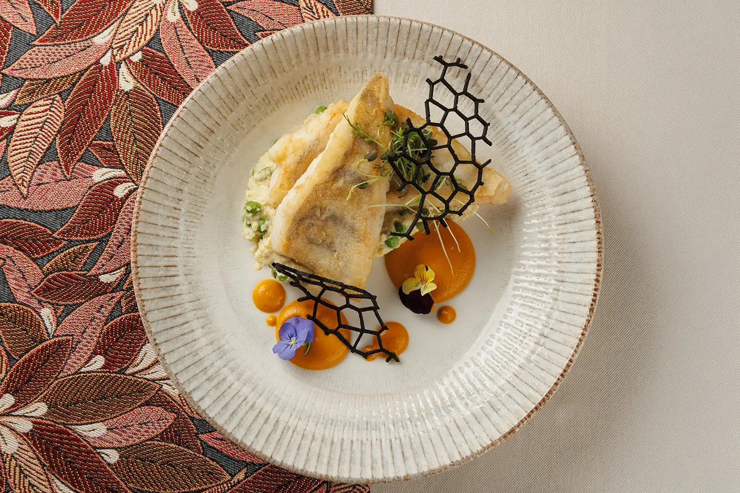 Судак по-Полесски с пшенной кашей и зелёным горошком от Ресторана «Кухмистр» Судак по-Полесски с пшенной кашей и зелёным горошком от Ресторана «Кухмистр»