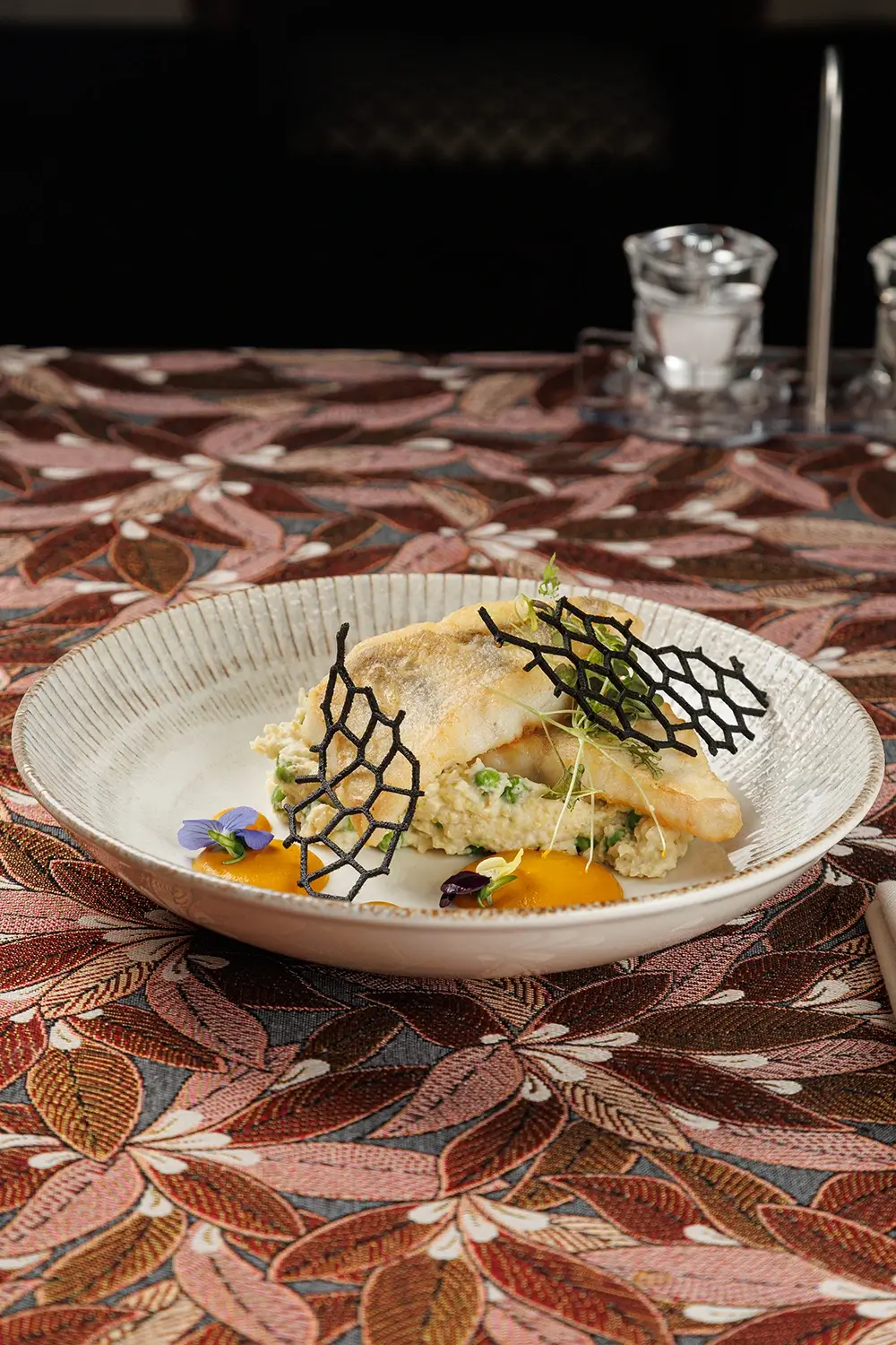 Судак по-Полесски с пшенной кашей и зелёным горошком от Ресторана «Кухмистр» Судак по-Полесски с пшенной кашей и зелёным горошком от Ресторана «Кухмистр»