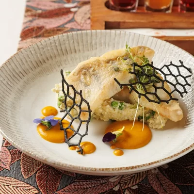 Судак по-Полесски с пшенной кашей и зелёным горошком от Ресторана «Кухмистр»