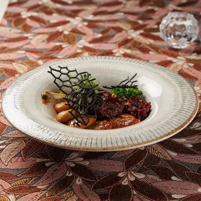 Утиная ножка «Важны Качар» («Важный Селезень») приготовленная по технологии «конфи», с ноткой французского изящества от Ресторана «Кухмистр»