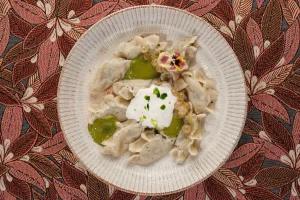 Вареники с картофелем, крапивой и творогом настоящей ручной лепки от Ресторана «Кухмистр»
