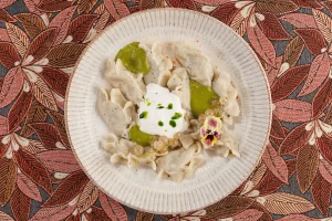 Вареники с картофелем, крапивой и творогом настоящей ручной лепки от Ресторана «Кухмистр»