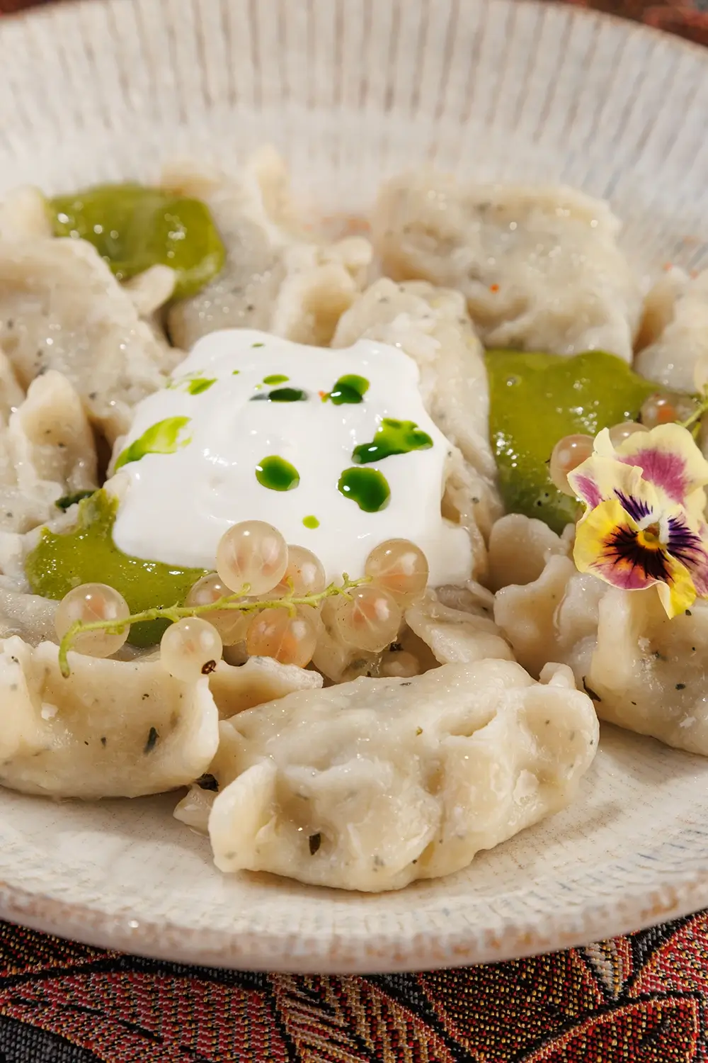 Вареники с картофелем, крапивой и творогом настоящей ручной лепки от Ресторана «Кухмистр»