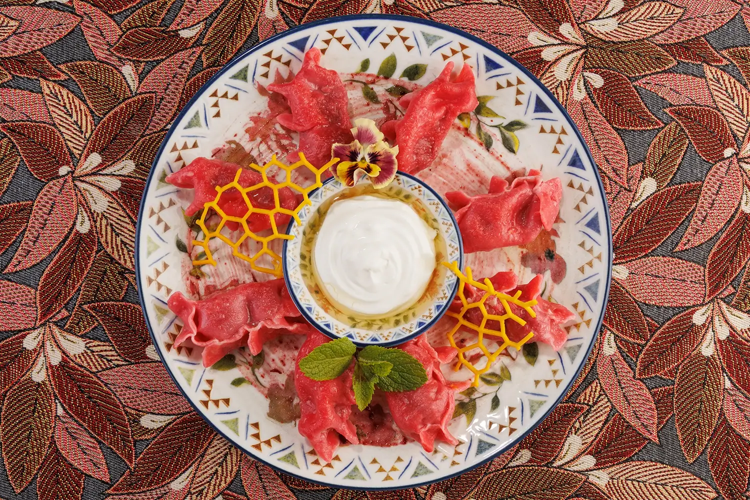 Классические десертные вареники с вишней, настоящей ручной лепки от Ресторана «Кухмистр»